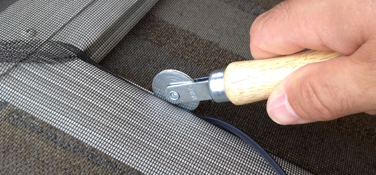 metal screen door repair in Glenvar Heights